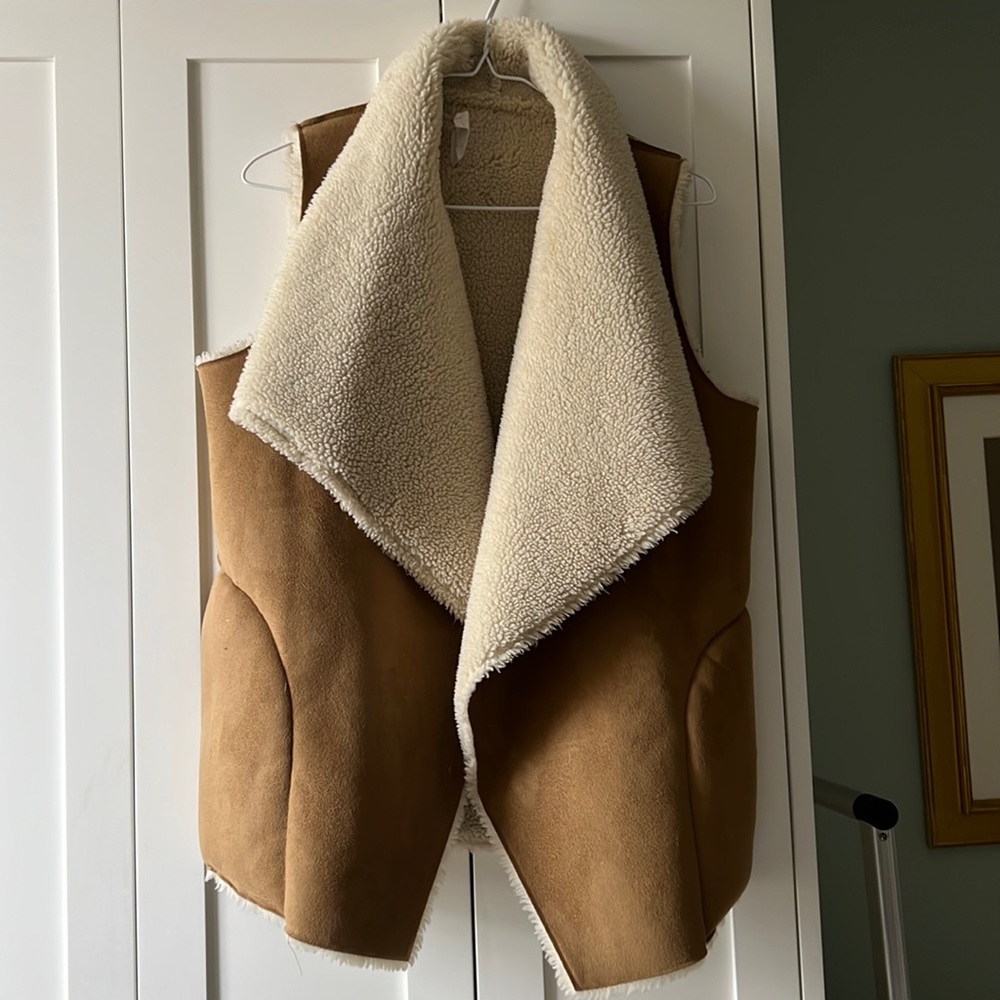 805 Velvet by Graham & Spencer Sherpa Vest